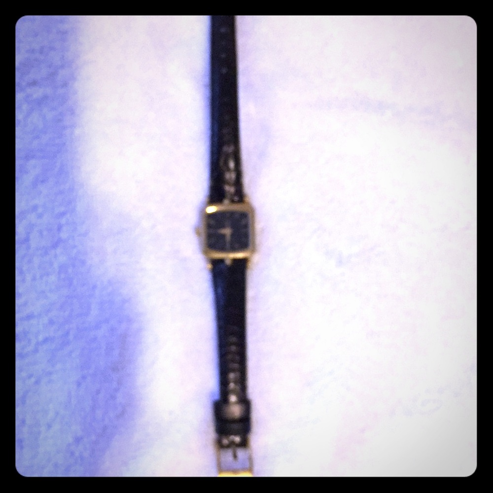 GUCCI watch - Picture 4 of 5